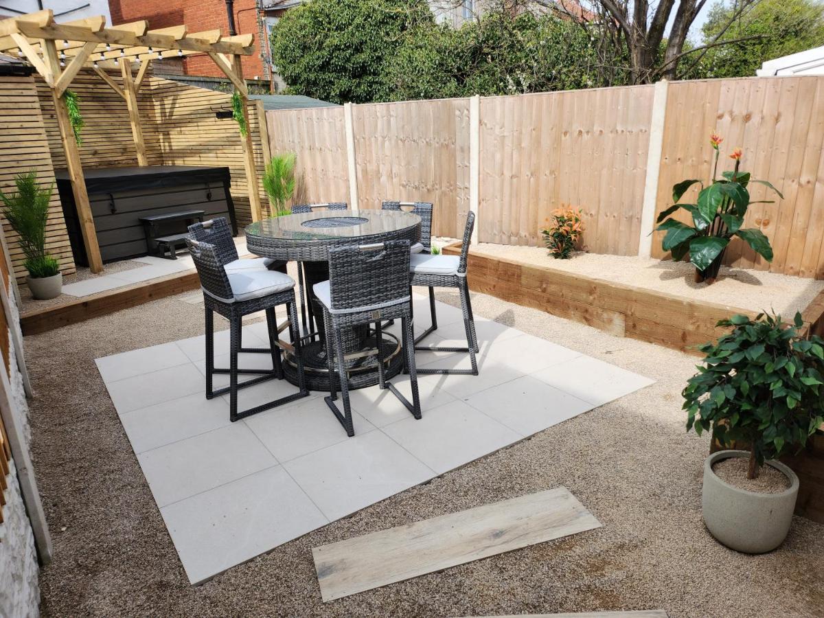 Xxhot Tubxx 4Bed Semi, Sleeps 8, 2 Bathrooms Blackpool Exterior foto